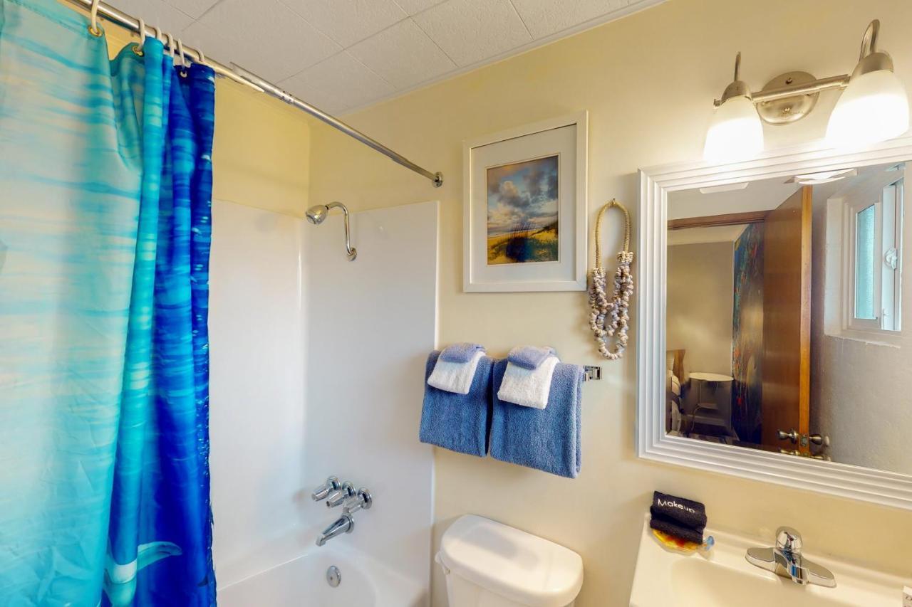 Lamplighter Inn - Tropical Fish Cove And Octopus Encounter Bandon Eksteriør bilde